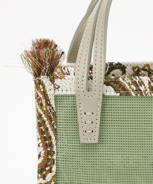 IENA（イエナ）の「【A VACATION/ア ヴァケーション】CARAMEL MESH（ハンドバッグ・レディース・グリーン/ブラウン・FREE）」の8枚目の写真