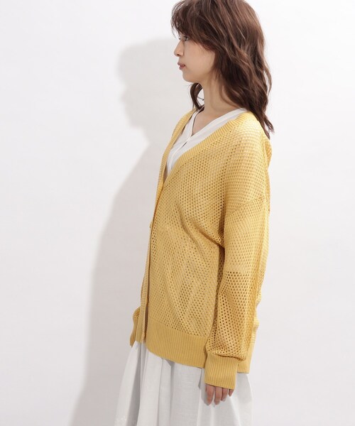 SHOO・LA・RUE(シューラルー)の「◆リネンタッチメッシュカーディガン(カーディガン/ボレロ・レディース・ブラック/オフホワイト/イエロー・00)」の5枚目の写真