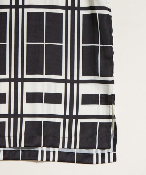 UN STELLA(アンステラ)の「【UNSTELLA】ALL GRAPHIC PRINTED SHIRT / ビッグシルエット グラフィックプリントシャツ(シャツ/ブラウス・メンズ・ブラック系/ネイビー系/ネイビー系1/レッド系/ホワイト系・MEDIUM/LARGE)」の20枚目の写真