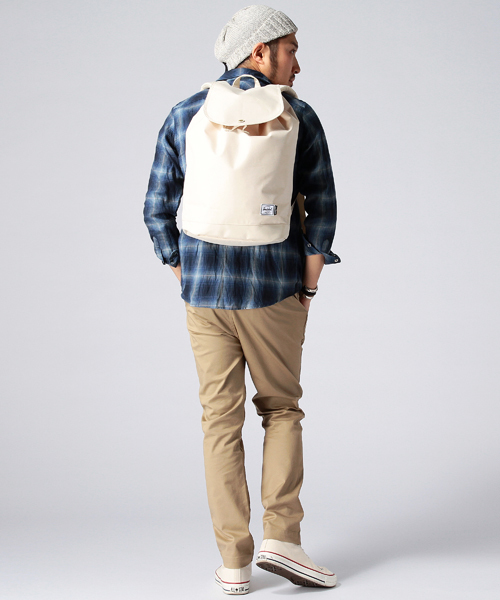 Herschel Supply（ハーシェルサプライ）の「◎Herschel×BEAMS / 別注 REID（バックパック/リュック・メンズ・ナチュラル/ネイビー・ONE SIZE）」の14枚目の写真