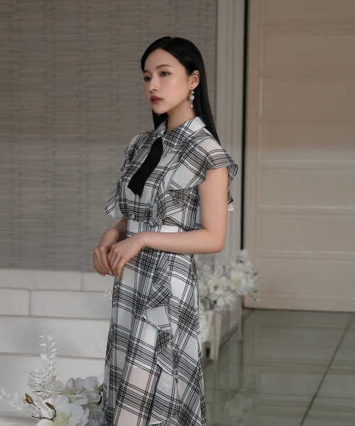 ANDGEEBEE（アンジービー）の「リボン付チェックブラウス（シャツ/ブラウス・レディース・ホワイト/ブラック・MEDIUM）」の3枚目の写真