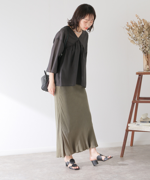 B.C STOCK（ベーセーストック）の「ギャザーボリュームチュニック（シャツ/ブラウス・レディース・ホワイト/ブラック/オレンジ・FREE）」の5枚目の写真