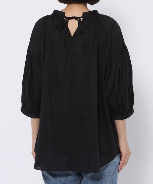 GLOBAL WORK(グローバルワーク)の「袖ボリュームブラウス6分袖/ 283035(シャツ/ブラウス・レディース・ブラック/スカイブルー/ホワイト/グリーン・LARGE/MEDIUM)」の10枚目の写真