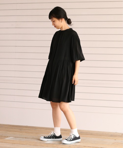 cepo(セポ)の「スリットネック サイドギャザーミニワンピース 2WAY(シャツワンピース・レディース・ブラック/オフホワイト・M)」の12枚目の写真