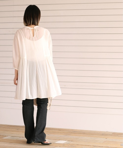 cepo(セポ)の「スリットネック サイドギャザーミニワンピース 2WAY(シャツワンピース・レディース・ブラック/オフホワイト・M)」の13枚目の写真