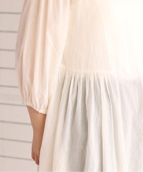 cepo(セポ)の「スリットネック サイドギャザーミニワンピース 2WAY(シャツワンピース・レディース・ブラック/オフホワイト・M)」の17枚目の写真