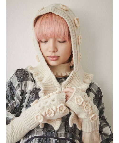 merry jenny（メリージェニー）の「おはなニットグローブ（手袋・レディース・ブラック/アイボリー・FREE）」の5枚目の写真