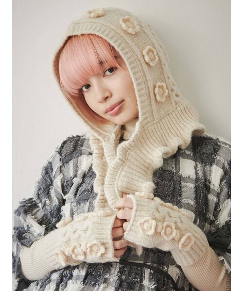 merry jenny（メリージェニー）の「おはなニットグローブ（手袋・レディース・ブラック/アイボリー・FREE）」の7枚目の写真