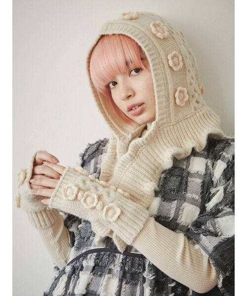 merry jenny（メリージェニー）の「おはなニットグローブ（手袋・レディース・ブラック/アイボリー・FREE）」の8枚目の写真