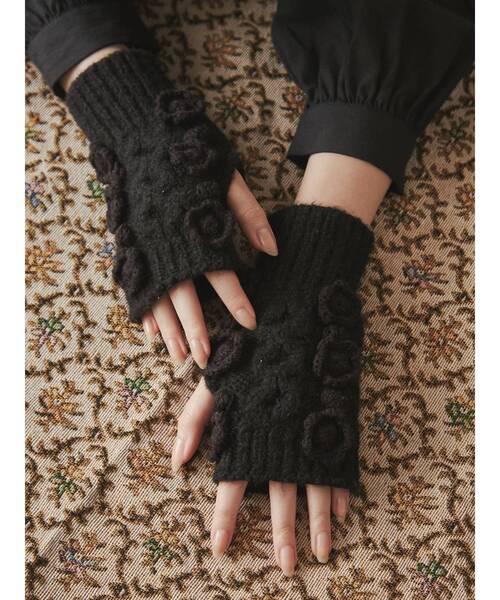 merry jenny（メリージェニー）の「おはなニットグローブ（手袋・レディース・ブラック/アイボリー・FREE）」の12枚目の写真