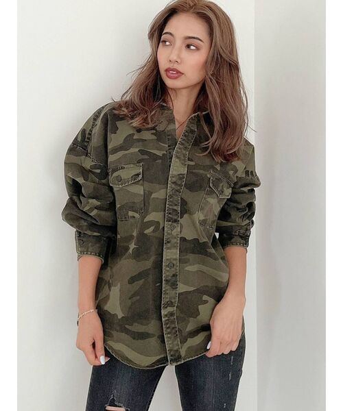 GYDA（ジェイダ）の「カモフラドルマンシャツ（シャツ/ブラウス・レディース・ベージュ/カーキ・FREE）」の3枚目の写真