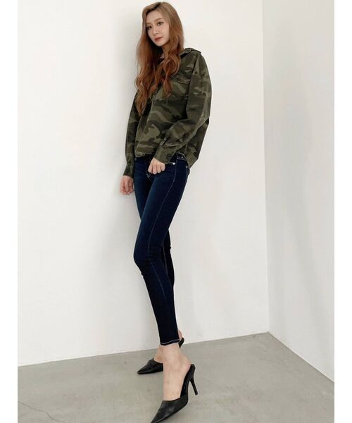 GYDA（ジェイダ）の「カモフラドルマンシャツ（シャツ/ブラウス・レディース・ベージュ/カーキ・FREE）」の4枚目の写真