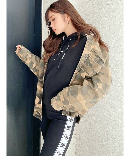 GYDA（ジェイダ）の「カモフラドルマンシャツ（シャツ/ブラウス・レディース・ベージュ/カーキ・FREE）」の14枚目の写真