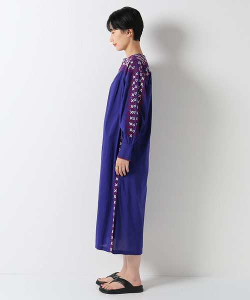IENA（イエナ）の「【SARA MALLIKA/サラマリカ】COTTON KIKA LINE EMBワンピース（ワンピース・レディース・ホワイト/ブルー・FREE）」の8枚目の写真
