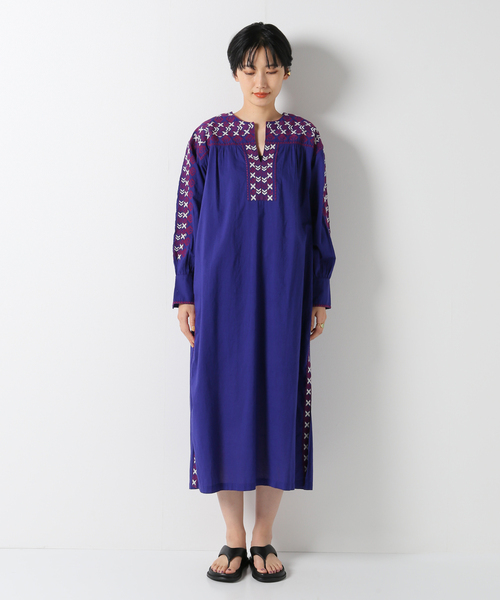 IENA（イエナ）の「【SARA MALLIKA/サラマリカ】COTTON KIKA LINE EMBワンピース（ワンピース・レディース・ホワイト/ブルー・FREE）」の21枚目の写真
