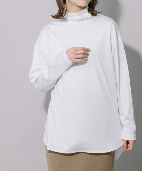 Munich（ミューニック）の「セルロースコットンタートルネックビッグプルオーバー（Tシャツ/カットソー・レディース・ホワイト/ブラック/レッド/ダークグレー・FREE）」の2枚目の写真