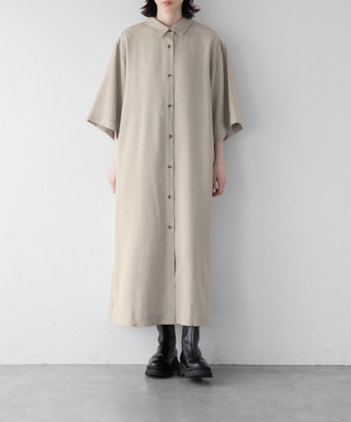 yuw(ユウ)の「リネンオックスシャツワンピース 352735(ワンピース・レディース・ブラック/ベージュ/ブルー・FREE)」の15枚目の写真