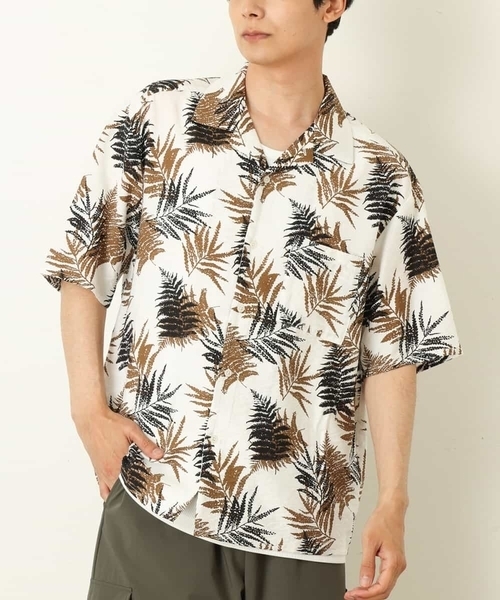 a.v.v（アーヴェヴェ）の「リーフ柄オープンカラーシャツ（シャツ/ブラウス・メンズ・ホワイト/カーキ・46/48/50）」の2枚目の写真