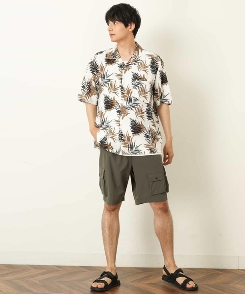 a.v.v（アーヴェヴェ）の「リーフ柄オープンカラーシャツ（シャツ/ブラウス・メンズ・ホワイト/カーキ・46/48/50）」の6枚目の写真