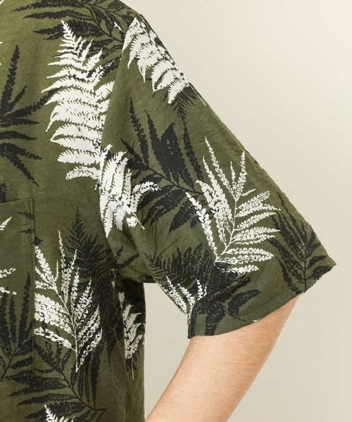 a.v.v（アーヴェヴェ）の「リーフ柄オープンカラーシャツ（シャツ/ブラウス・メンズ・ホワイト/カーキ・46/48/50）」の10枚目の写真
