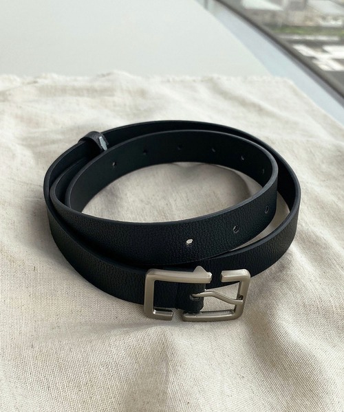 apres jour mignon(アプレジュールミニョン)の「【apresjour mignon×ARIAZ】スクエアバックルベルト(ベルト・レディース・ブラック・ONESIZE)」の2枚目の写真