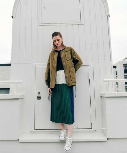 Editt by YECCA VECCA（エディットバイイェッカヴェッカ）の「パイピングデザインノーカラージャケット（ノーカラージャケット・レディース・ブラウン/カーキ・FREE）」の6枚目の写真