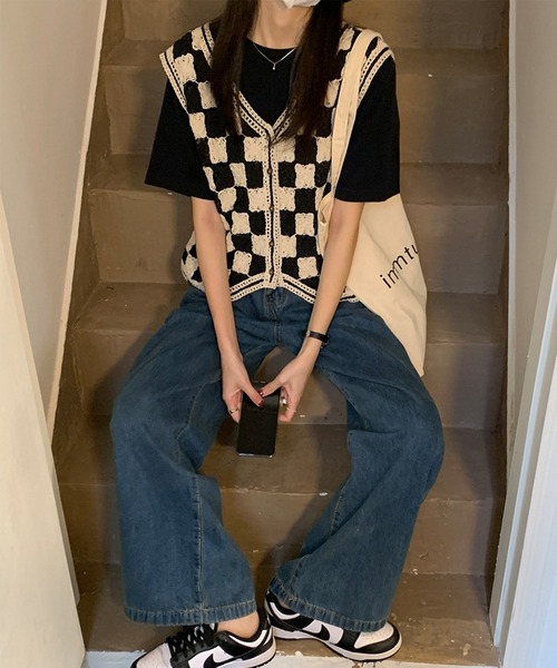 aimoha(アイモハ)の「ニット編みチェック柄ベスト(ベスト・レディース・ブラック/ベージュ・FREE)」の10枚目の写真