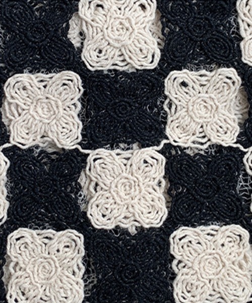 aimoha(アイモハ)の「ニット編みチェック柄ベスト(ベスト・レディース・ブラック/ベージュ・FREE)」の6枚目の写真