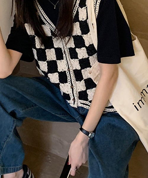 aimoha(アイモハ)の「ニット編みチェック柄ベスト(ベスト・レディース・ブラック/ベージュ・FREE)」の15枚目の写真