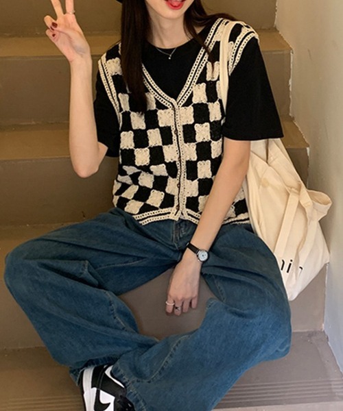 aimoha(アイモハ)の「ニット編みチェック柄ベスト(ベスト・レディース・ブラック/ベージュ・FREE)」の19枚目の写真