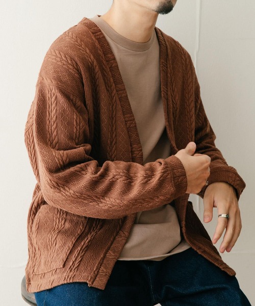 ITEMS URBANRESEARCH(アイテムズ アーバンリサーチ)の「ジャカード カーディガン(カーディガン/ボレロ・メンズ・ブラック/ネイビー/ブラウン・LARGE/MEDIUM)」の2枚目の写真