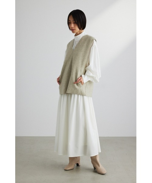 STYLEMIXER(スタイルミキサー)の「2ピースベストレイヤードワンピース(ワンピース・レディース・カーキ/ホワイト・SMALL/MEDIUM)」の4枚目の写真