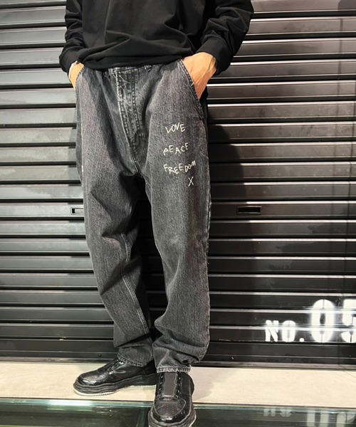 roarguns（ロアーガンズ）の「12oz DENIM PANTS HAND EMBROIDERY（デニムパンツ・メンズ・ブラック/ブルー・2）」の2枚目の写真