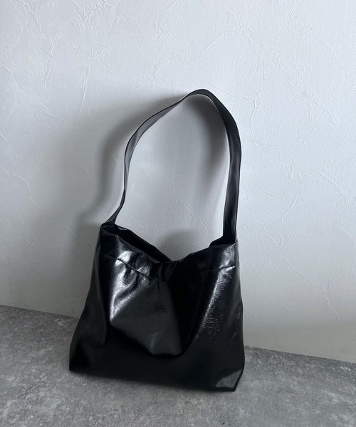 HARE（ハレ）の「BIGショルダートートBAG(HARE)（ショルダーバッグ・レディース・ホワイト/ブラック/シルバー・FREE）」の15枚目の写真