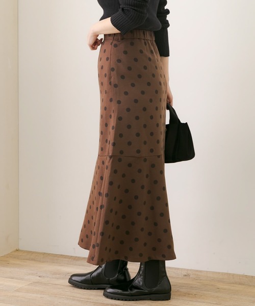 URBAN RESEARCH Sonny Label(アーバンリサーチサニーレーベル)の「ポルカドットトラペーズスカート(スカート・レディース・ブラウン/ブラック・36/38)」の17枚目の写真