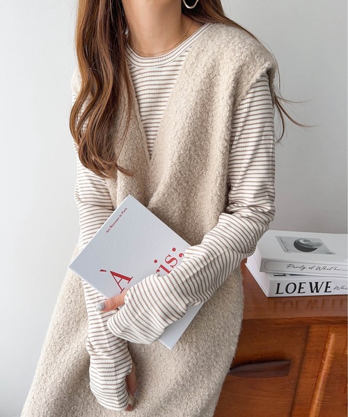 andme(アンドミー)の「ボーダーフライスクルーネック指穴長袖トップス(Tシャツ/カットソー・レディース・ホワイト×ブラック/ホワイト×グレー/ホワイト×グリーン/ベージュ系その他/オレンジ系その他/ブラウン系その他/キナリ/ベージュ系その他2/ブルー系その他・M)」の8枚目の写真