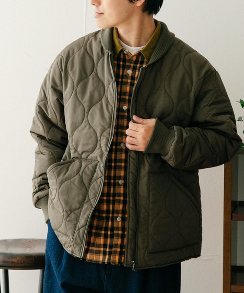 ITEMS URBANRESEARCH（アイテムズ アーバンリサーチ）の「中綿キルティング リブ衿ブルゾン（ブルゾン・メンズ・カーキ/ブラック/ネイビー・LARGE/MEDIUM）」の10枚目の写真