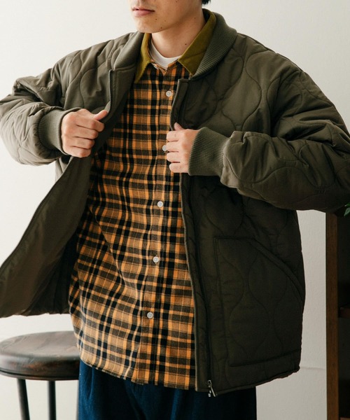 ITEMS URBANRESEARCH（アイテムズ アーバンリサーチ）の「中綿キルティング リブ衿ブルゾン（ブルゾン・メンズ・カーキ/ブラック/ネイビー・LARGE/MEDIUM）」の11枚目の写真