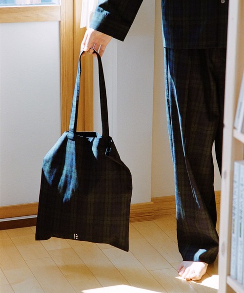 A part by（アパートバイ）の「【e/rm】AORコラボパジャマ(ユニセックス)（ルームウェア/パジャマ・レディース・カーキ/レッド・FREE）」の7枚目の写真