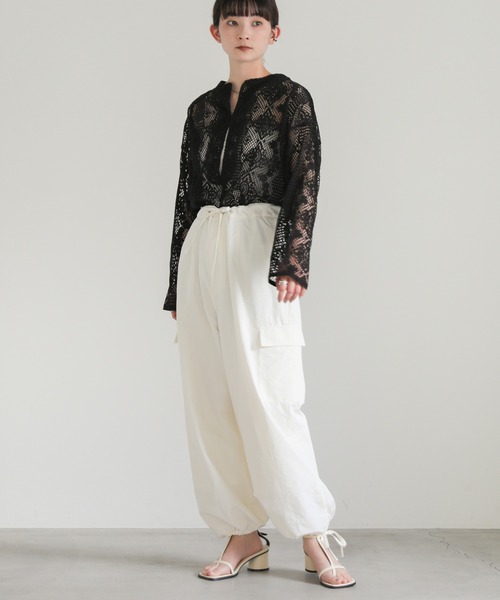 select MOCA（セレクトモカ）の「キーネックカットレースプルオーバー（Tシャツ/カットソー・レディース・ブラック/アイボリー・FREE）」の4枚目の写真