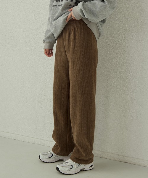 MAISON DE THERESE（メゾン ド テレーズ）の「暖かいシュニール裏毛ワイドパンツ（その他パンツ・レディース・ブラック/ブラウン/ピンク/アイボリー/ダークグレー/カーキ・S/M/L）」の12枚目の写真