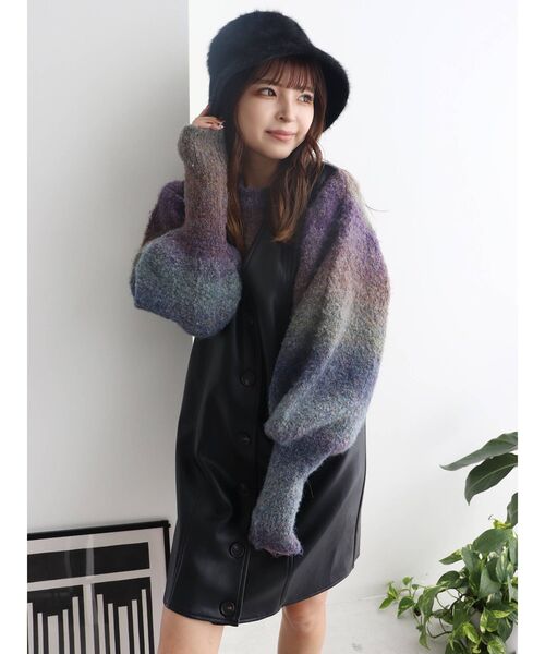 MURUA(ムルーア)の「グラデーションクルーネックパフスリーブニット(ニット/セーター・レディース・パープル/グレー/マスタード・FREE)」の14枚目の写真