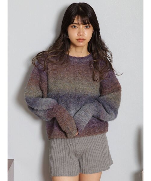 MURUA(ムルーア)の「グラデーションクルーネックパフスリーブニット(ニット/セーター・レディース・パープル/グレー/マスタード・FREE)」の18枚目の写真