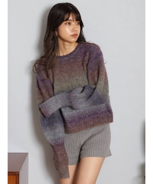 MURUA(ムルーア)の「グラデーションクルーネックパフスリーブニット(ニット/セーター・レディース・パープル/グレー/マスタード・FREE)」の19枚目の写真