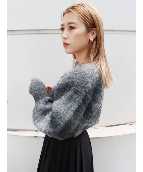 MURUA(ムルーア)の「グラデーションクルーネックパフスリーブニット(ニット/セーター・レディース・パープル/グレー/マスタード・FREE)」の21枚目の写真