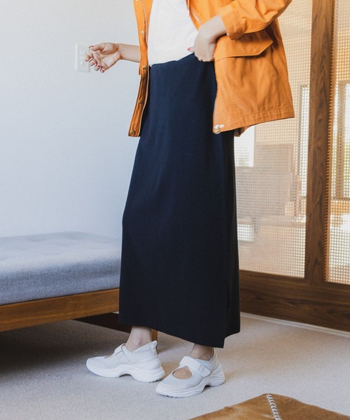 BAYFLOW(ベイフロー)の「ナローニットスカート(スカート・レディース・ライトブラウン/ブラック・SMALL/MEDIUM)」の2枚目の写真