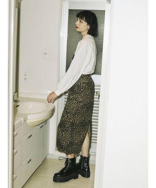 jouetie（ジュエティ）の「フォトBIGロンT（Tシャツ/カットソー・レディース・ブラック/オフホワイト/オレンジ・MEDIUM）」の9枚目の写真