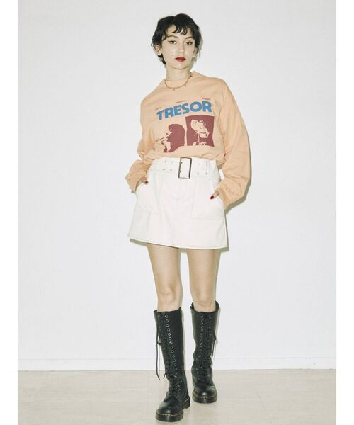 jouetie（ジュエティ）の「フォトBIGロンT（Tシャツ/カットソー・レディース・ブラック/オフホワイト/オレンジ・MEDIUM）」の20枚目の写真