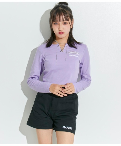 ANAP GiRL(アナップガール)の「ボールチェーンスピンドルミニトップスカットソー(Tシャツ/カットソー・キッズ・ラベンダー/ブラック・S/M/XS)」の2枚目の写真