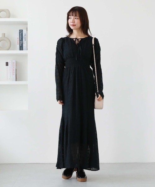 archives（アルシーヴ）の「チュール刺繍サイドシャーリングワンピース（ワンピース・レディース・グレー/ブラック/アイボリー・MEDIUM）」の13枚目の写真